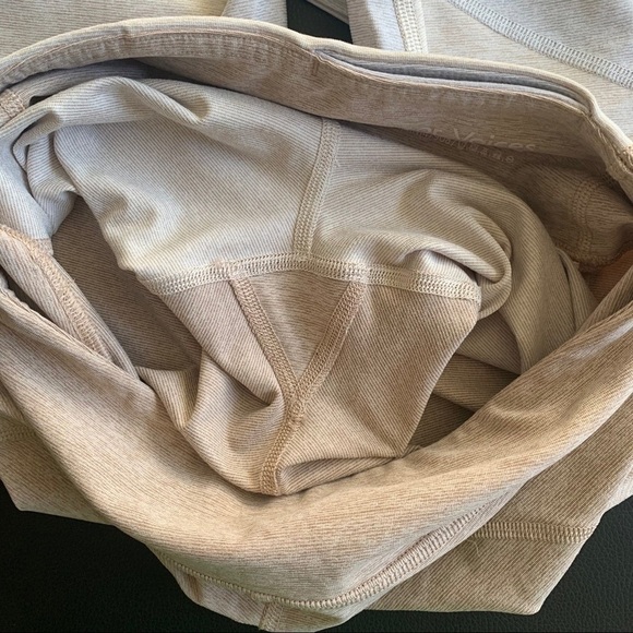 Outdoor Voices Leggings Warmup 7/8 Colorblock Desert Oatmeal Cloud S EUC - Picture 7 of 13